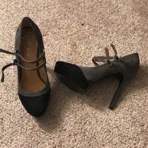 Nine West Suede pumps